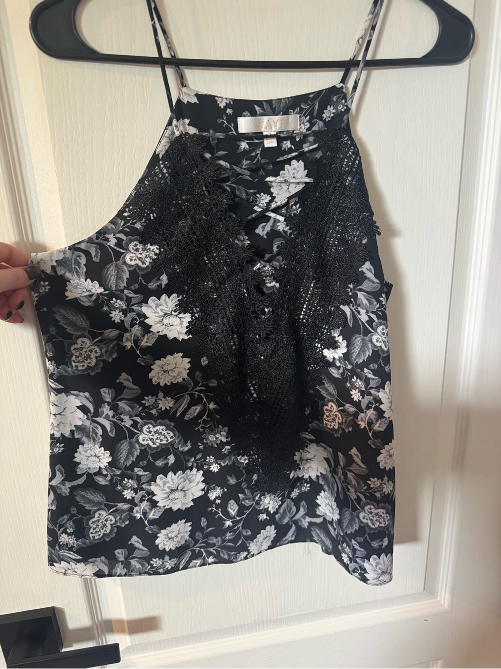 Wayf Black & White Floral Lace-Trim Cami